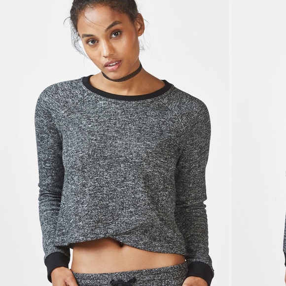 Fabletics Tops - Fabletics Keeva black speckle crop pullover size Large